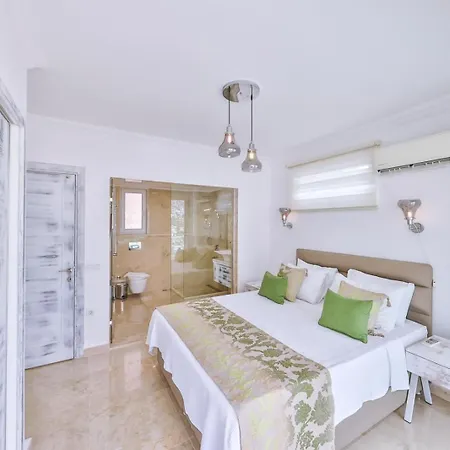 Kalkan Kisla Da Deniz E Yakin Tatil Villasi كاس