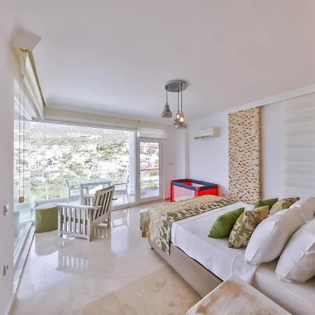 Kalkan Kisla Da Deniz E Yakin Tatil Villasi *